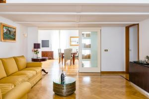 Centrally Located By The Sea Prestigious