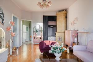 Lovely Vintage Suite, autohalli
