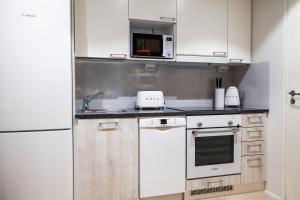 Arctic Honey City Suite