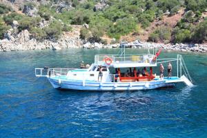 Berrak1 private yacht