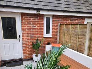 The Cosy Pod Studio - Short Stay in Salford