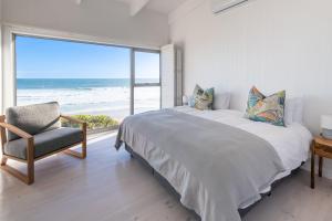 Dolphin View Beach Villa