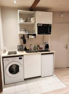 Les Glycines, T2 near downtown