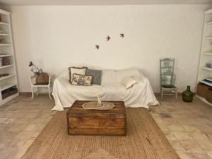 Grande maison vue mer méditerranée en Provence