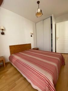 Appartements Bagneres de Luchon, Residence Val de Jade, Beau T3 meuble, plein centre, pour 4 ou 6 personnes : photos des chambres