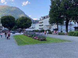 Appartements Bagneres de Luchon, Residence Val de Jade, Beau T3 meuble, plein centre, pour 4 ou 6 personnes : photos des chambres