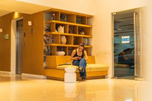 RHolistay Azure North KING SIZE BED & Wave POOL