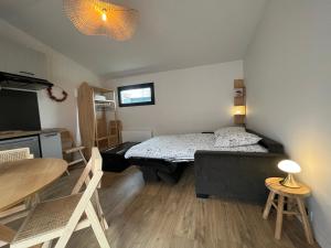 Maisons d'hotes Studio en dependance aux portes de l ocean : photos des chambres