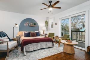 NEW Ivy House 3BR Townhome Downtown Beaches Wineries