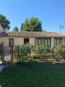 Maisons de vacances Vacances face au Luberon : photos des chambres