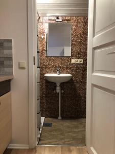 Nameliai Suaugusiems, Sventojoje