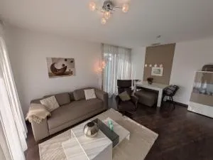 Schicke FeWo mit Hotelfeeling - Pool, Sauna, Golf - 坎德尔恩