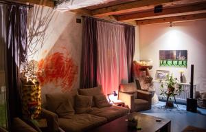 Korte Hotel Sleeps 14 with Courtyard