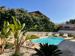 Pool Villa Lagonisi 5min from Beach - 3hvězdičkové hotely ve městě Koropíon