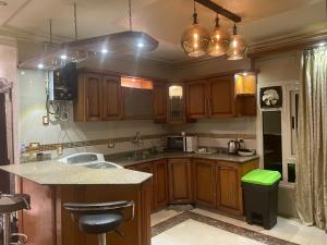 Luxury 3 bedrooms apartment for rent in a sheikh zayed compound