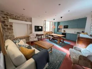 Authentic Maison in Old Town - 福卡尔基耶