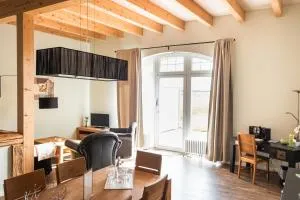 Gut-Royum-Strohlager - Füsing