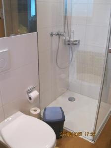 Holz100 Zimmer mit Rigiblick