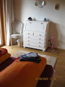 Holz100 Zimmer mit Rigiblick