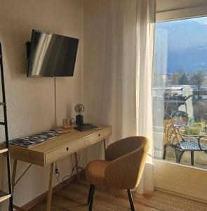 Aareblick 68 Charming studio with river view