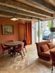 B&B / Chambres d'hotes Manoir la grande guerais : photos des chambres