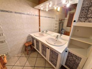 Duplex spacieux 14 pers, WiFi, parking, skis, Valfréjus - FR-1-265-342
