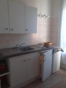 Appartements Cabourg Charmant studio centre ville RUE DE LA MER : photos des chambres