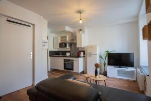 Appartements Faubourg des voyageurs 6 - T3 climatise 4 personnes - proche axe autoroute : photos des chambres