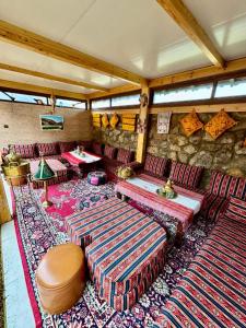 Under Stars Cozy Moroccan Lodge by Lake Ouiouane