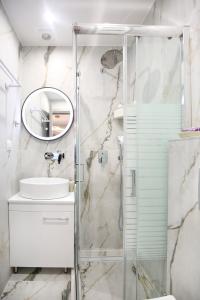 White Tower Studio Apartment