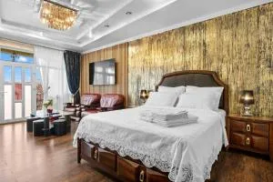 Luxurious Villa with Lush Garden and Huge Terrace near Herastrau Park - Bucureştii Noi