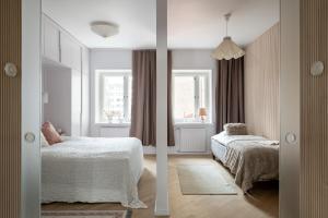 Unique 50s Style Suite, autohalli