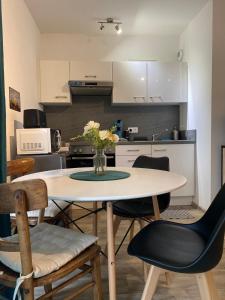 Appartements Studio Moderne Tout equipe Wifi - Parking gratuit - Proche de la Nature : photos des chambres