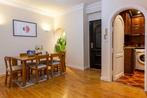 1825 Haven Residence - 2BR - Central