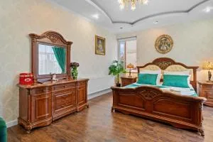 High-end 3BR Apartment - Private Garden, Terrace & BBQ - Bucureştii Noi