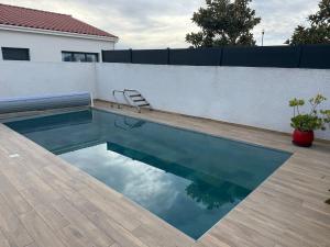 Villas Villa 3 faces avec piscine : photos des chambres