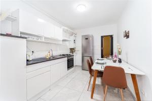 Apartament nou de 3 stele,Sophia Parking free