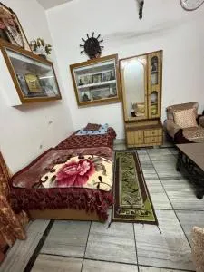 ground floor single room - Pratāpgarh