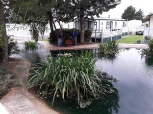 Holmes from Home - 106 Sunrise Southview