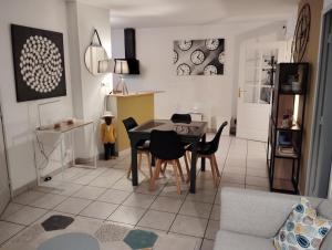 Appartements Charmant appartement 2 chambres - Proche Tours : photos des chambres