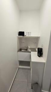 Studio apartment close to uMhlanga - Unit 1B