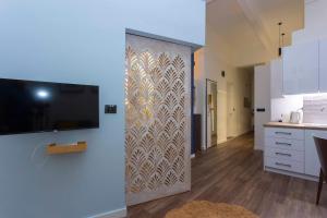 Couple-in magical suite with jacuzzi