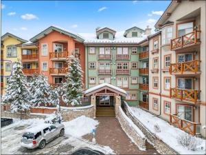 Main Village, Ski-in Ski-out, Hot Tub, Condo