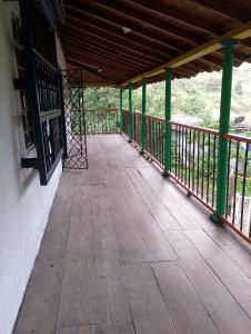 Habitación en casa de campo via al aeropuerto