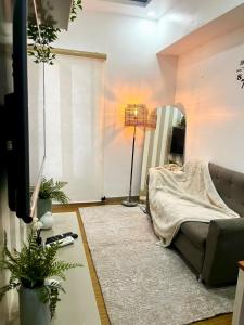 Comfy Condo near BGC, Makati and Naia