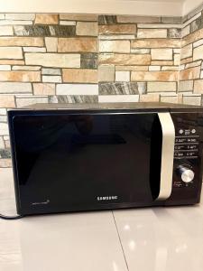 Comfy Condo near BGC, Makati and Naia