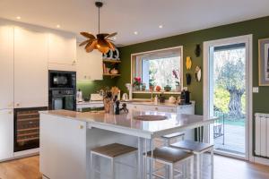 Maisons de vacances Magnifique maison basque avec piscine 8 pers- Biarritz : photos des chambres