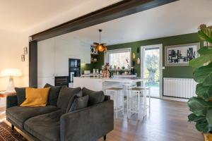 Maisons de vacances Magnifique maison basque avec piscine 8 pers- Biarritz : photos des chambres