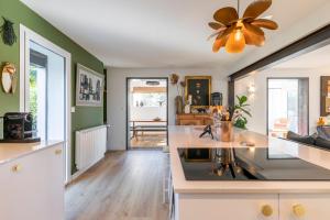 Maisons de vacances Magnifique maison basque avec piscine 8 pers- Biarritz : photos des chambres