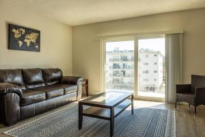 1BR with Kitchen Eastern Shores near Sunny Isles